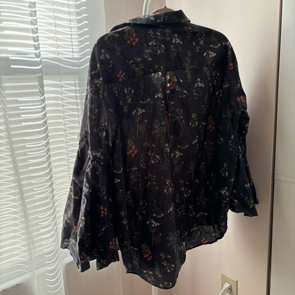Facetasm Floral Bell Sleeve Blouse Size 1 Black Botanical Print - Picture 4 of 4